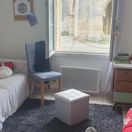 Appartement Cosy 33 *